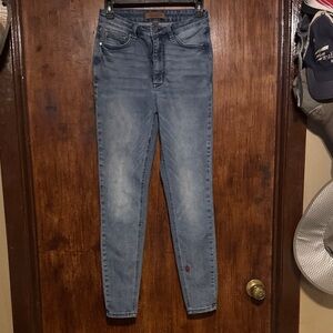 Judy Blue Light Wash High-Rise Skinny Jeans